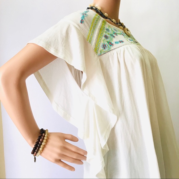 Chip & Pepper Embroidered Tunic w/Ruffled Sleeve - Picture 5 of 6